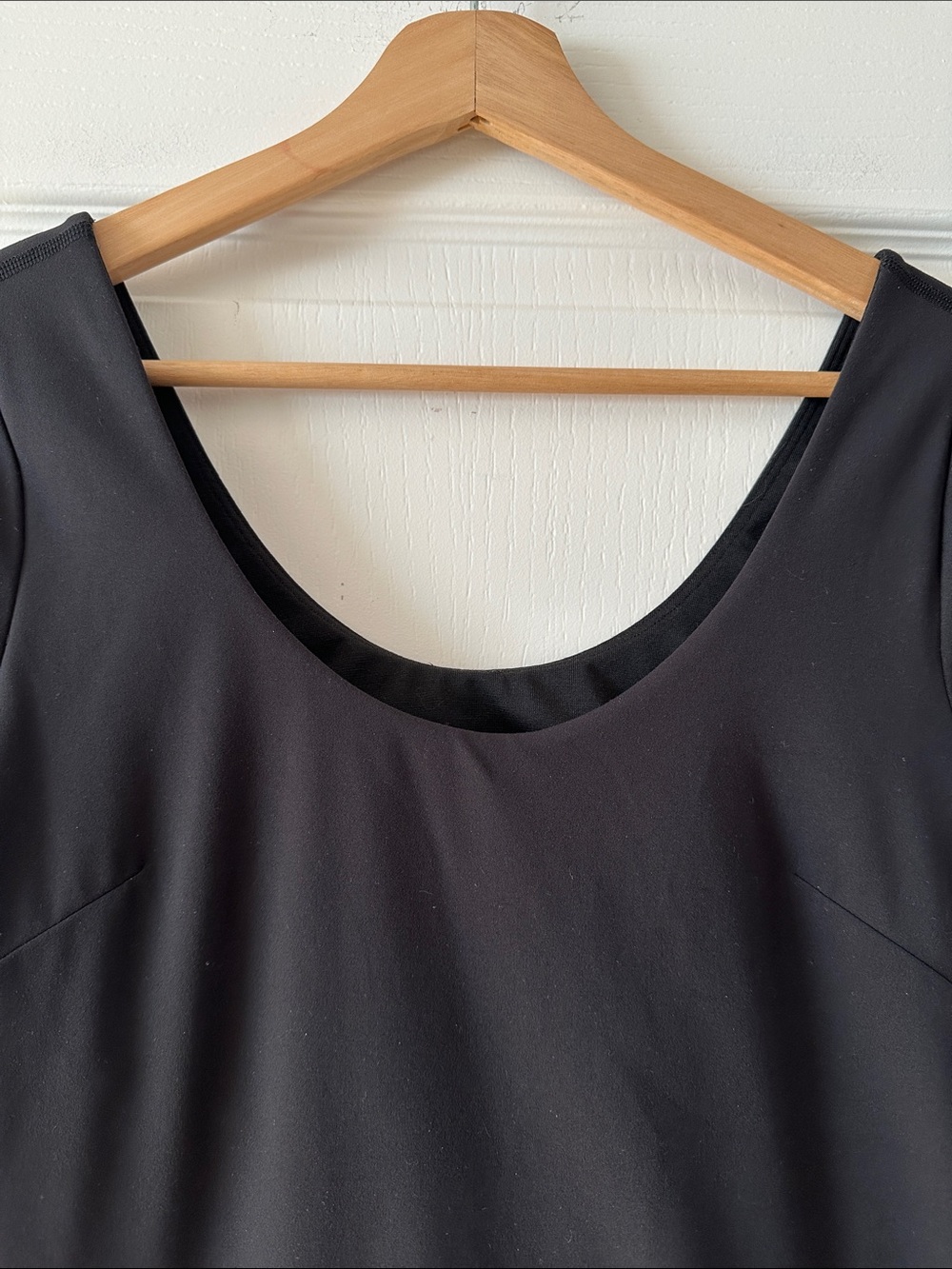 Lululemon Align Short-Sleeve Dress
Black, Size 8 - Picture 9 of 15